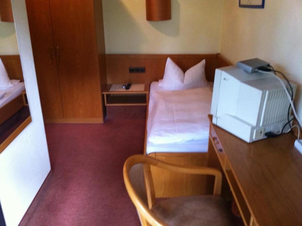Hotel Bacchusstube Garni Goldbach  ห้อง รูปภาพ